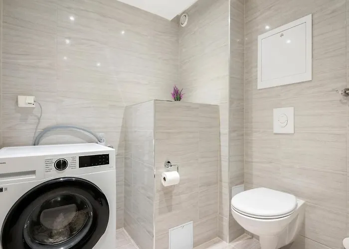 Large Close To - In Peaceful Area *